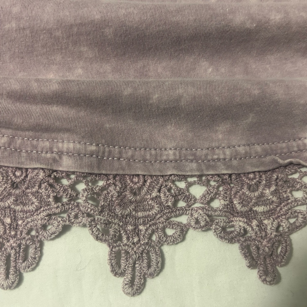 Umgee Light Purple Acid Wash Lace Trim Short Sleeve Top Size L - Picture 5 of 7